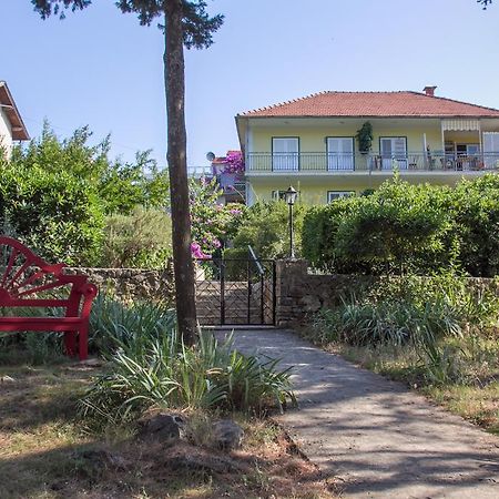 Apartments Lucija Stari Grad  Bagian luar foto